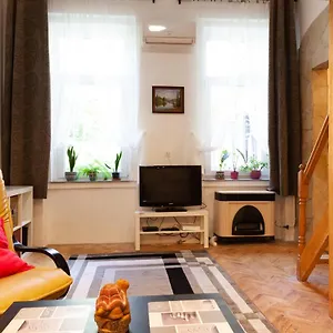 Apartment Happy Turtle, Budapest